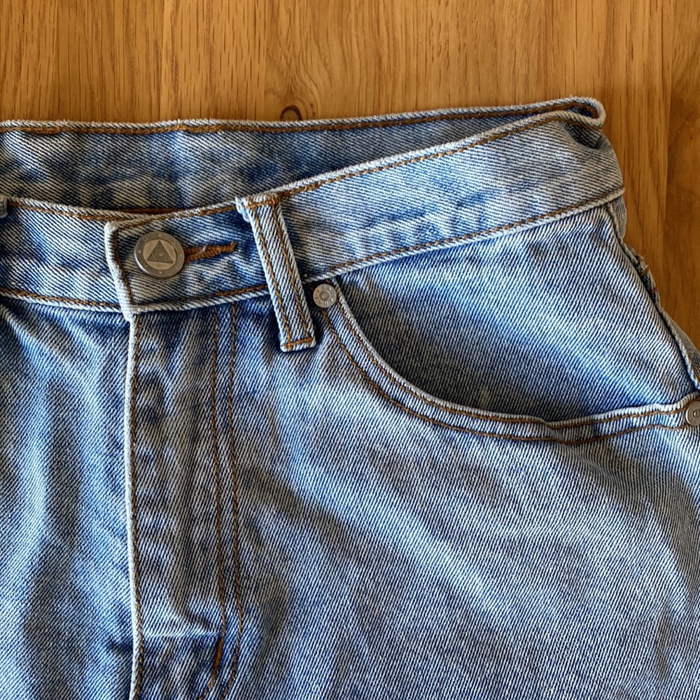 UNIF Vada Denim Shorts Distressed Cuffed - Picture 4 of 10